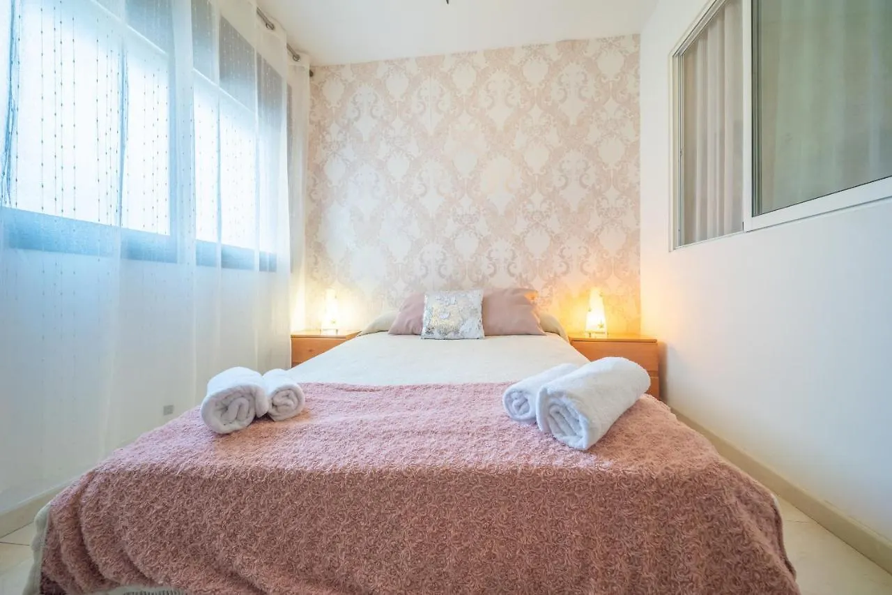 Homeholidaysrentals Milos - Costa Barcelona Pineda de Mar Apartment